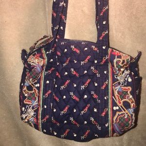 Vera Bradley retired golf pattern bag w/ zipper